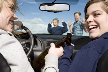 teens risky driving behaivors